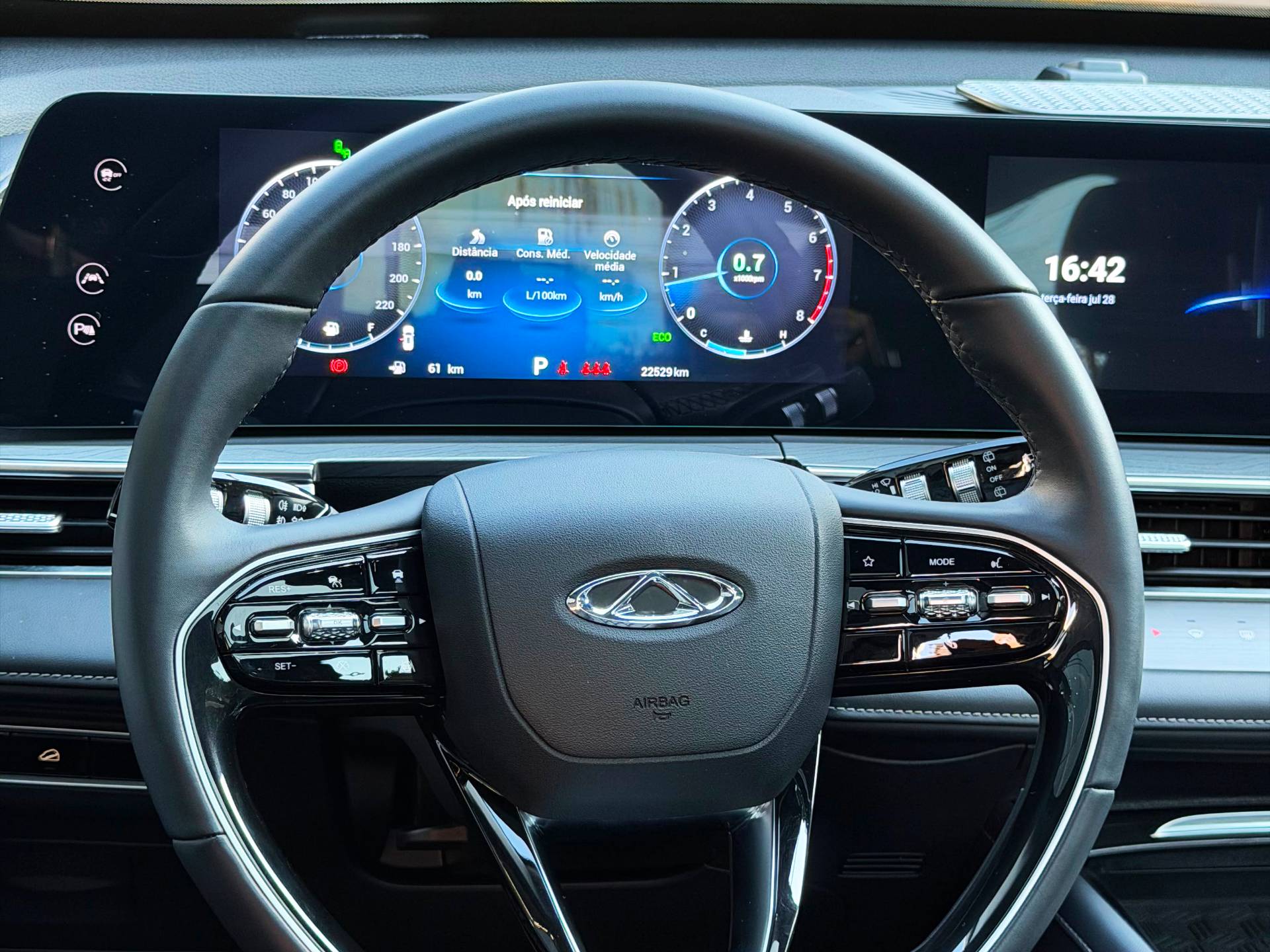 CHERY TIGGO 8
