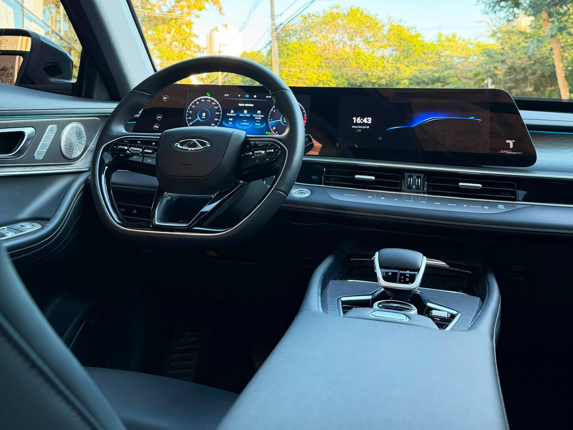CHERY TIGGO 8