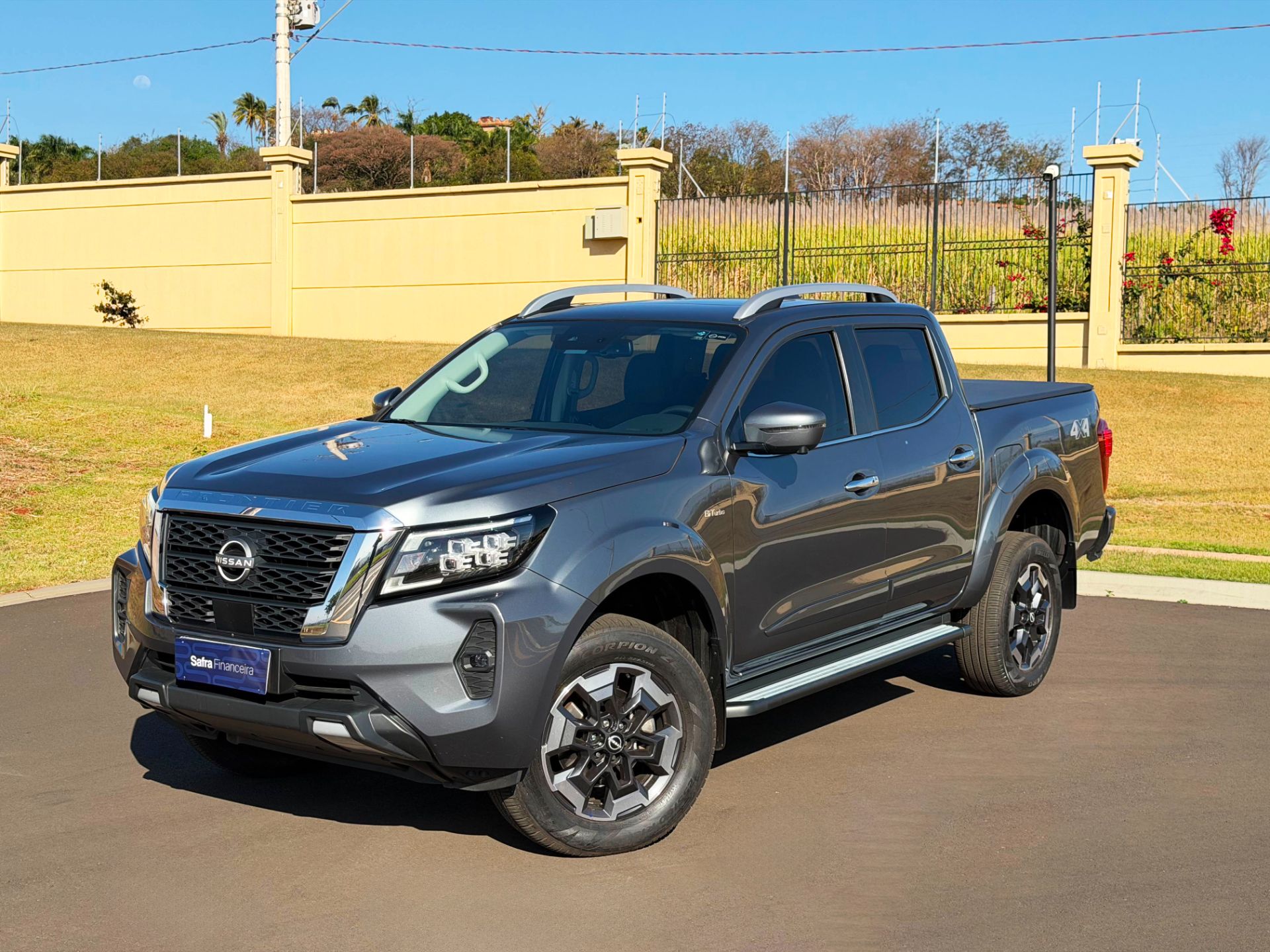 NISSAN FRONTIER