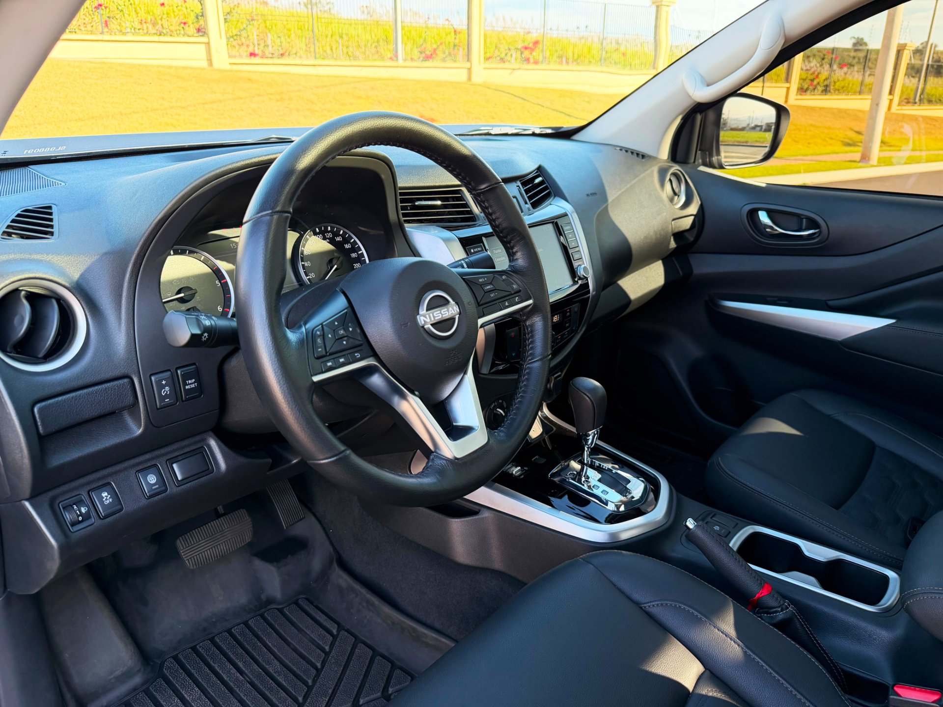 NISSAN FRONTIER