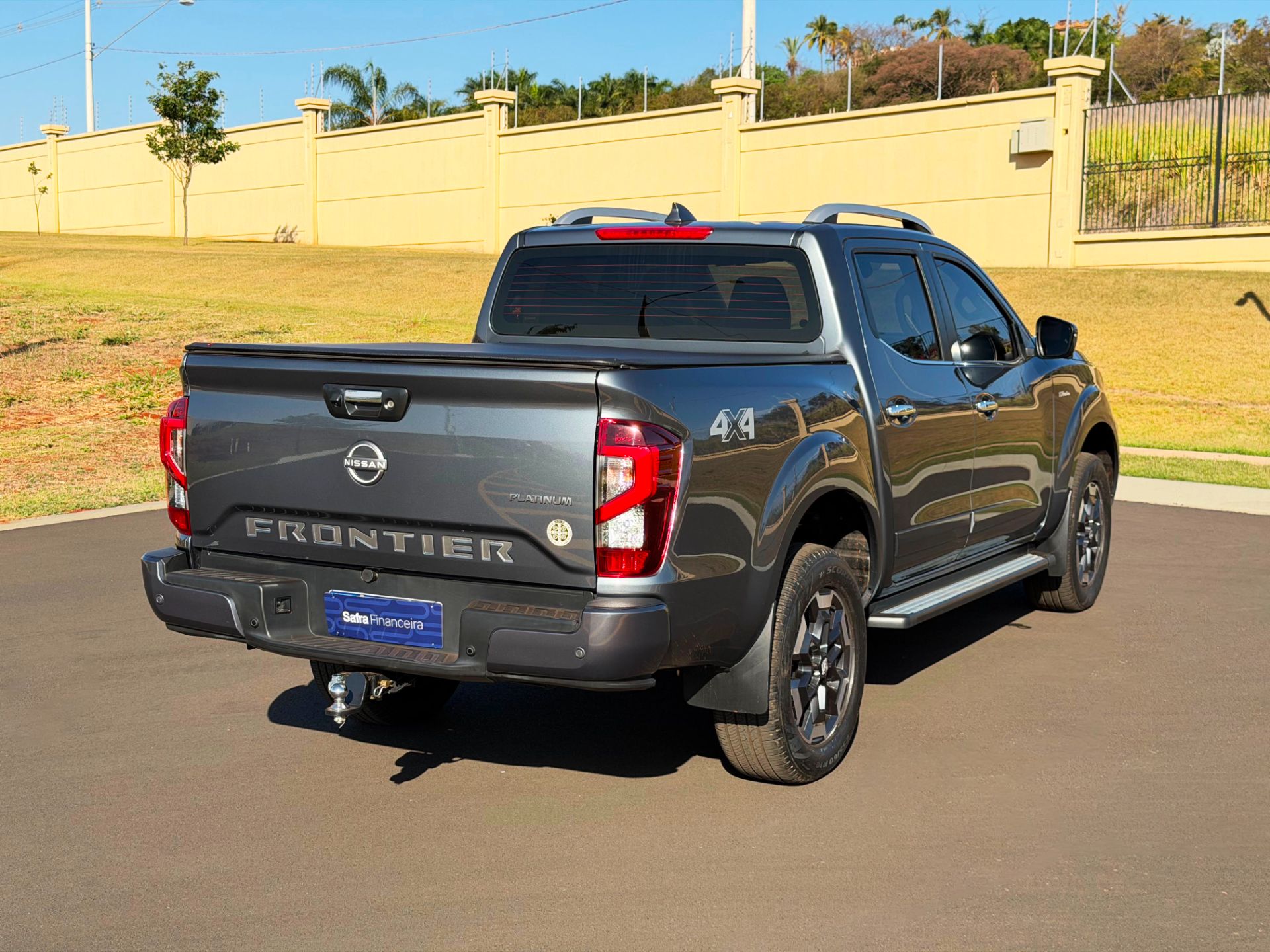 NISSAN FRONTIER