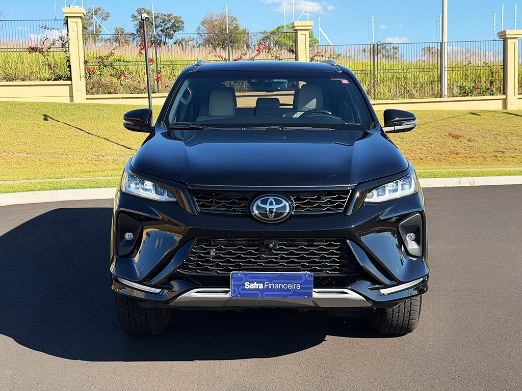 TOYOTA HILUX SW4
