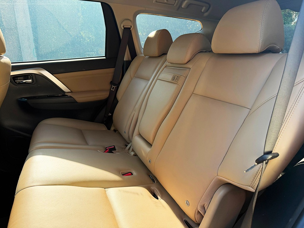 MITSUBISHI PAJERO SPORT