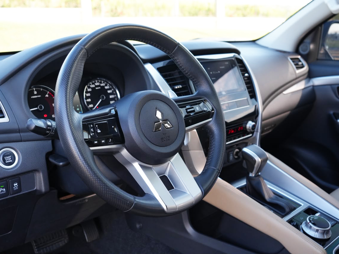 MITSUBISHI PAJERO SPORT