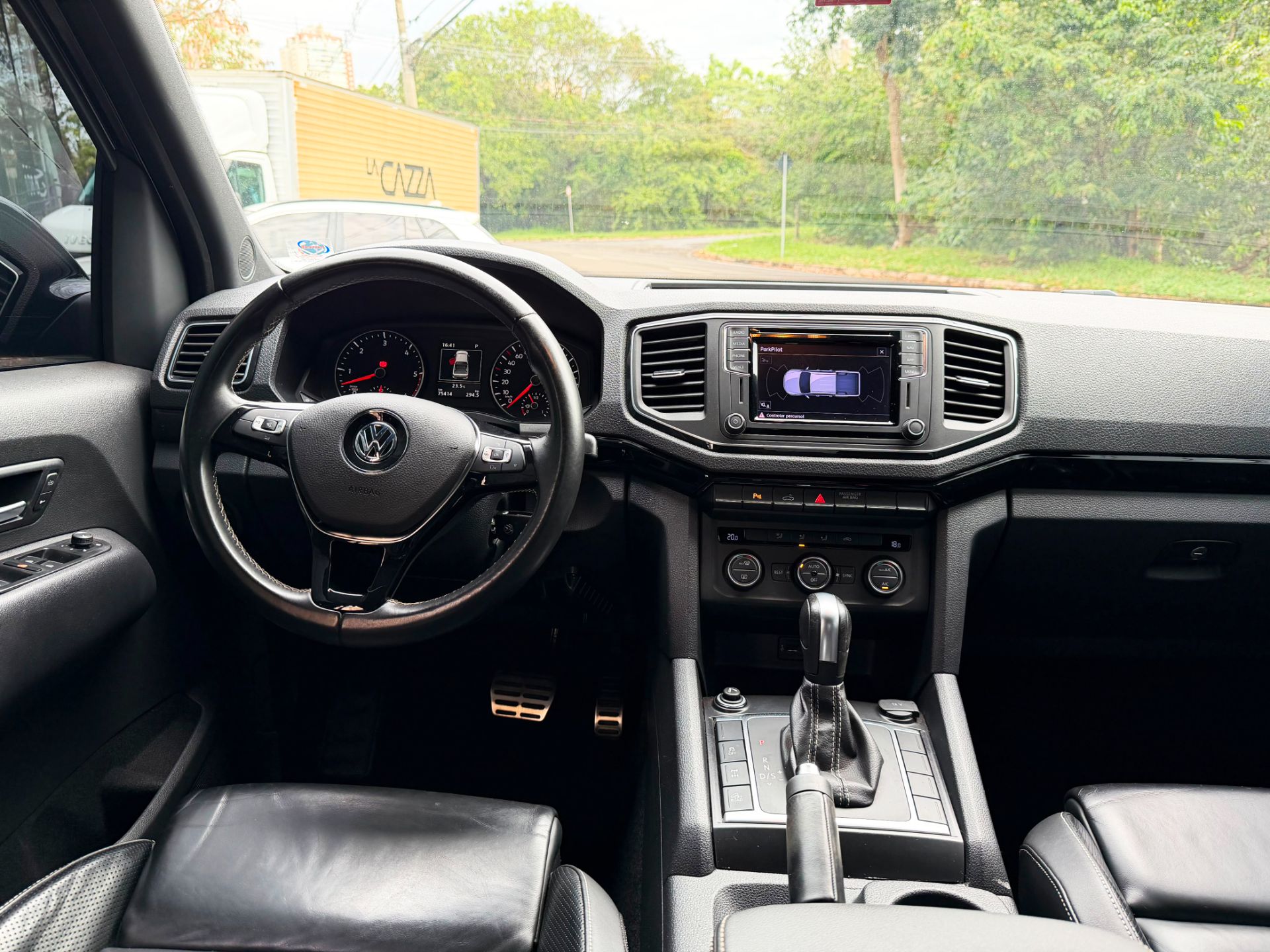 VOLKSWAGEN AMAROK