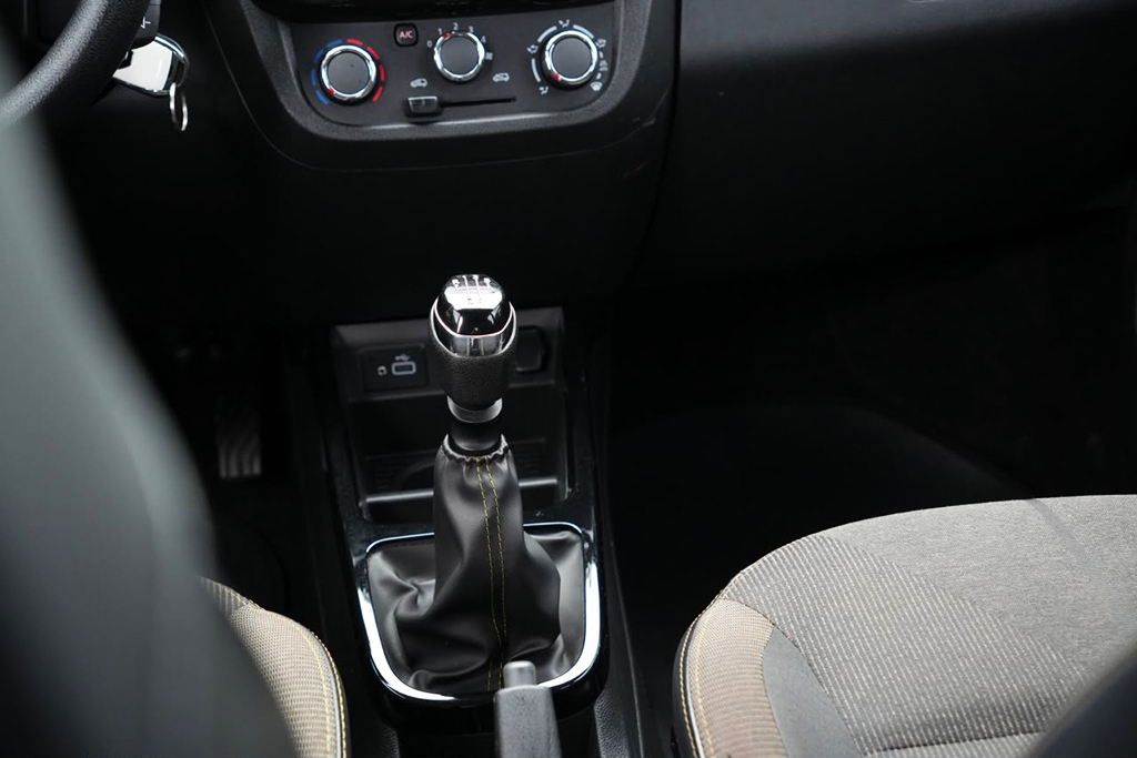 RENAULT KWID