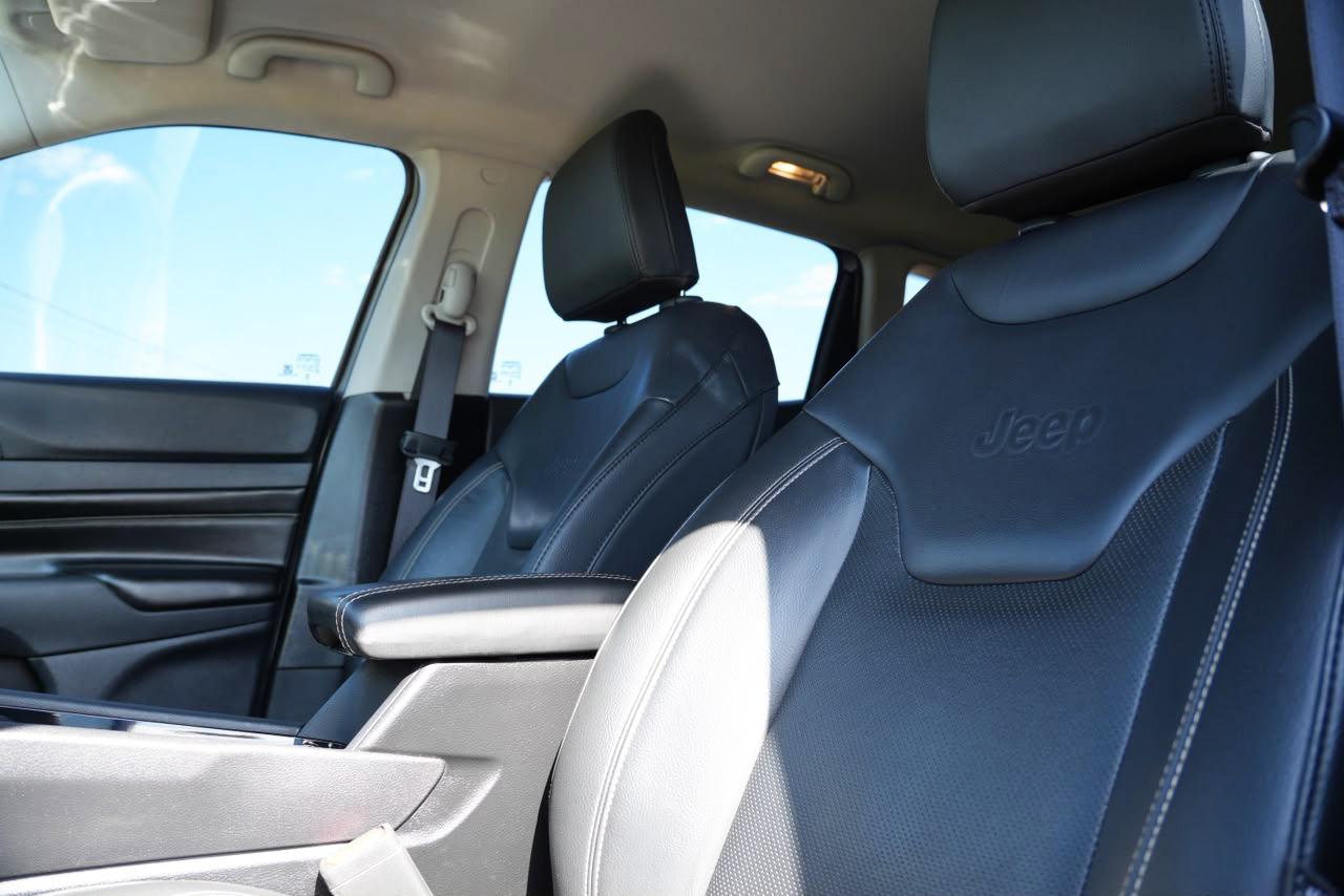 JEEP COMPASS