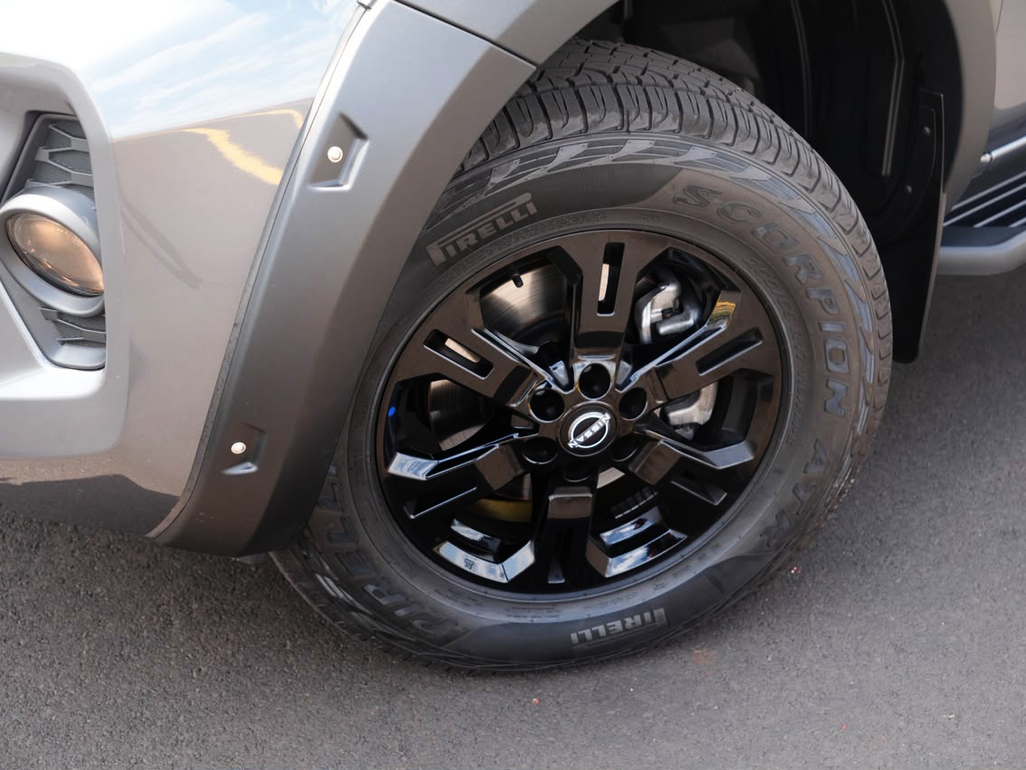 NISSAN FRONTIER