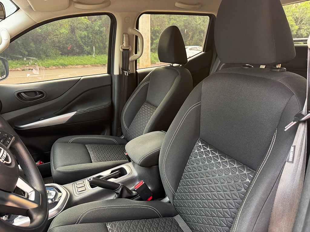 NISSAN FRONTIER