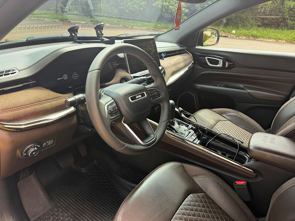 JEEP COMMANDER