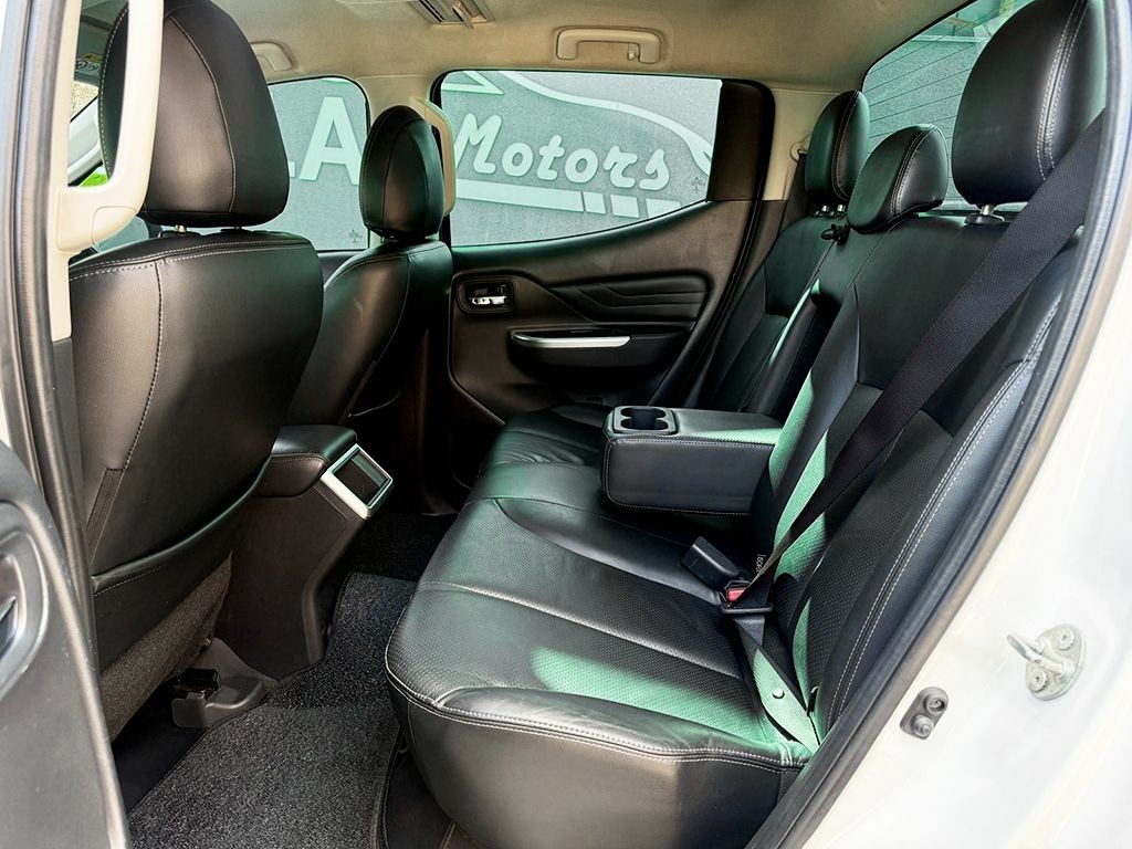 MITSUBISHI L200 TRITON