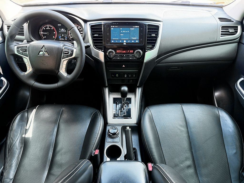 MITSUBISHI L200 TRITON