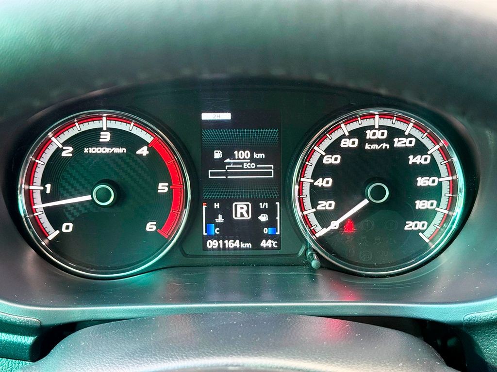 MITSUBISHI L200 TRITON