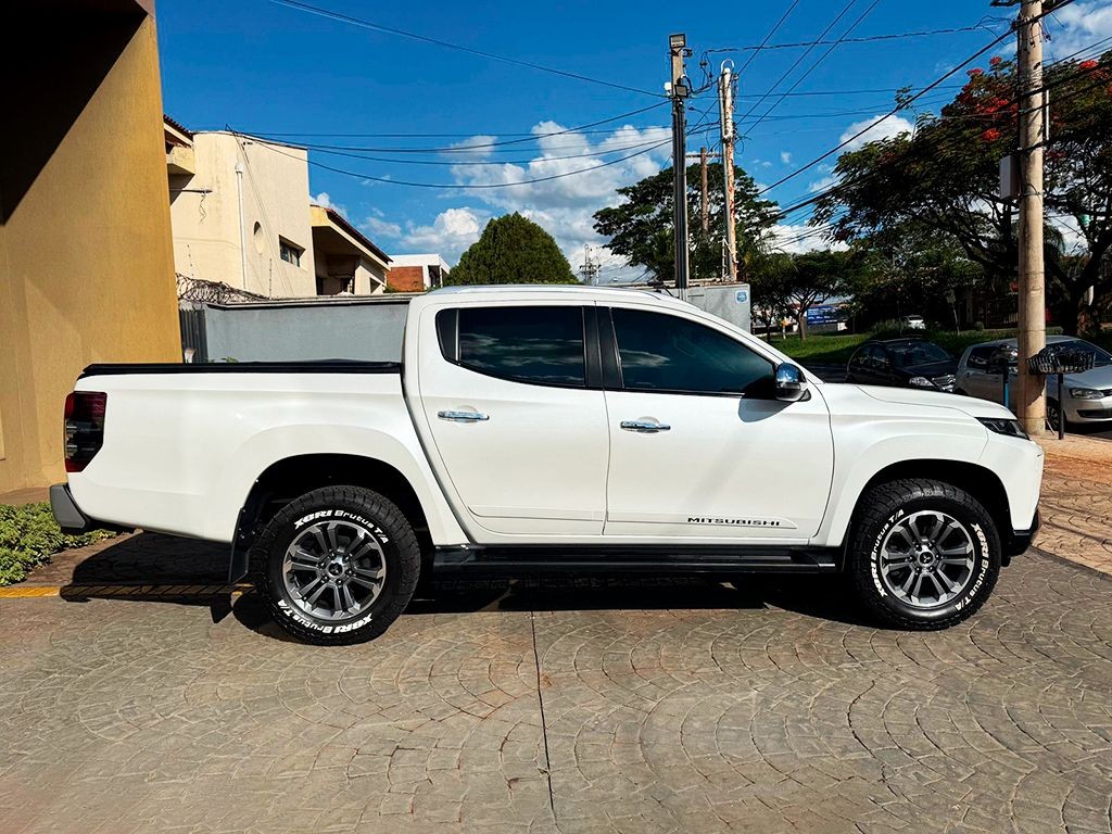 MITSUBISHI L200 TRITON