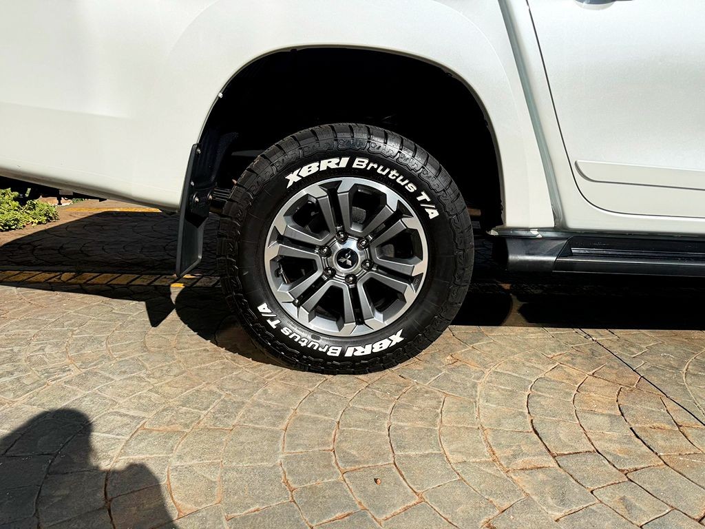 MITSUBISHI L200 TRITON