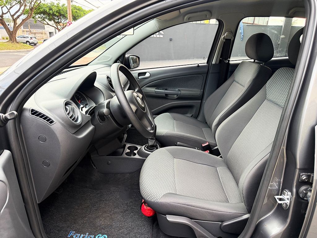 VOLKSWAGEN GOL
