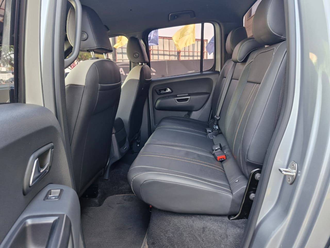 VOLKSWAGEN AMAROK