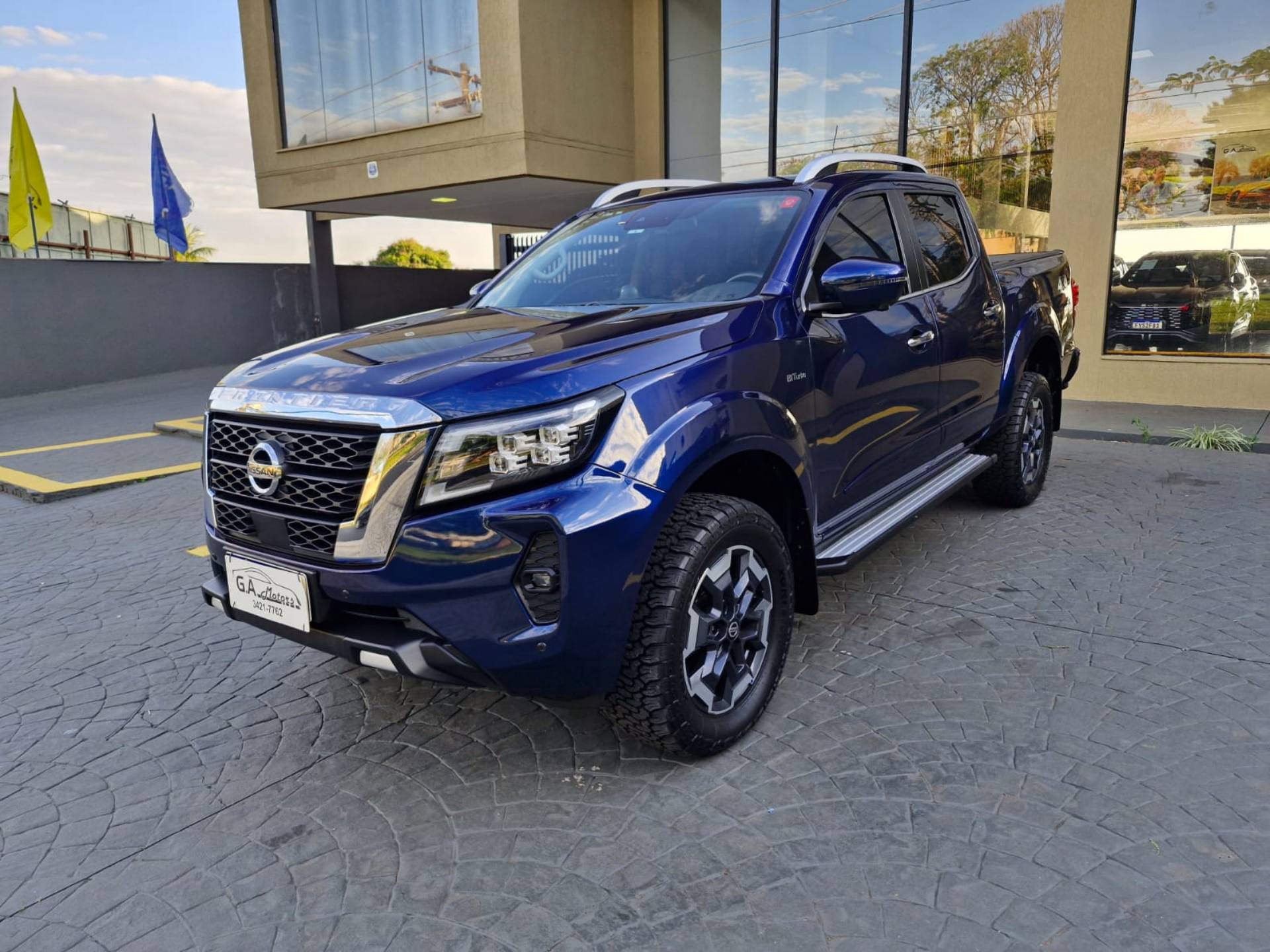 NISSAN FRONTIER