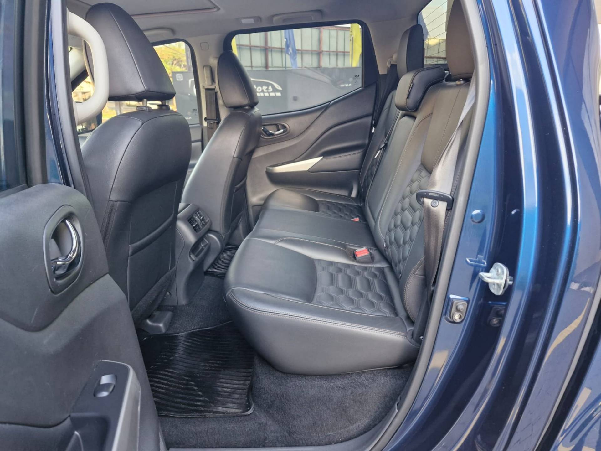 NISSAN FRONTIER