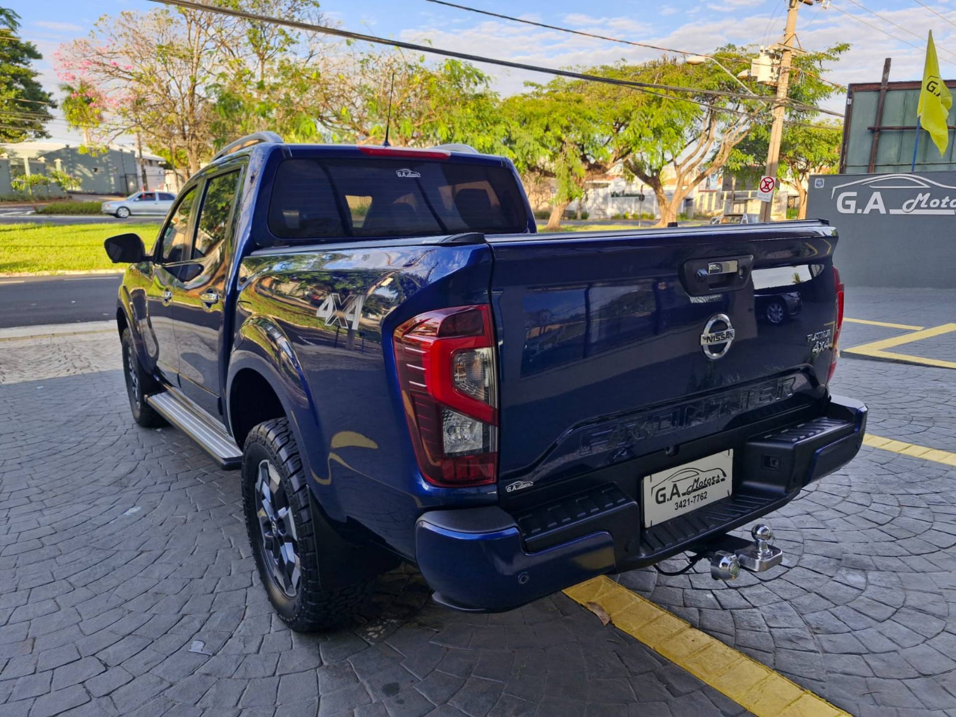NISSAN FRONTIER
