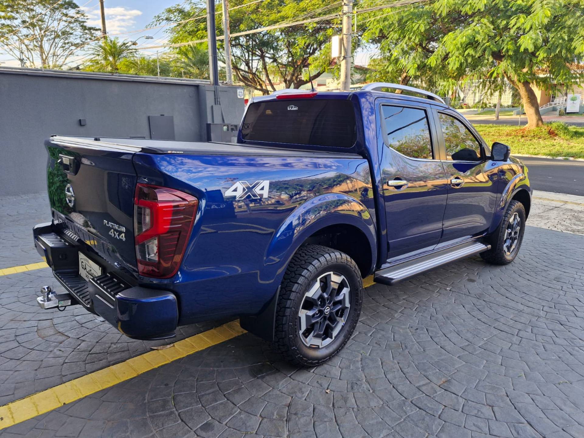 NISSAN FRONTIER