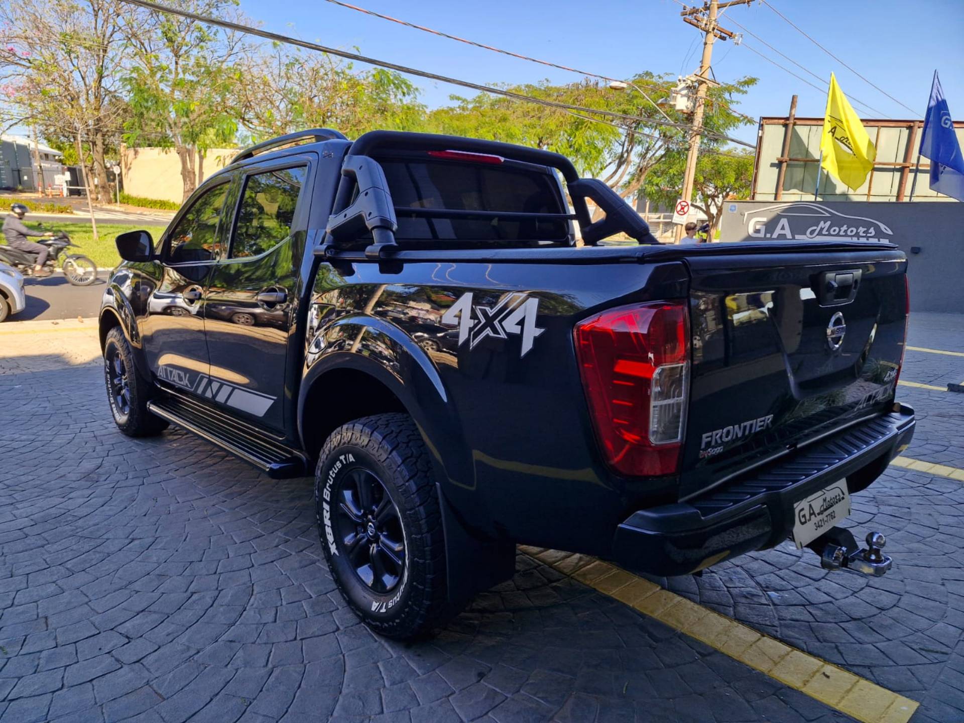 NISSAN FRONTIER