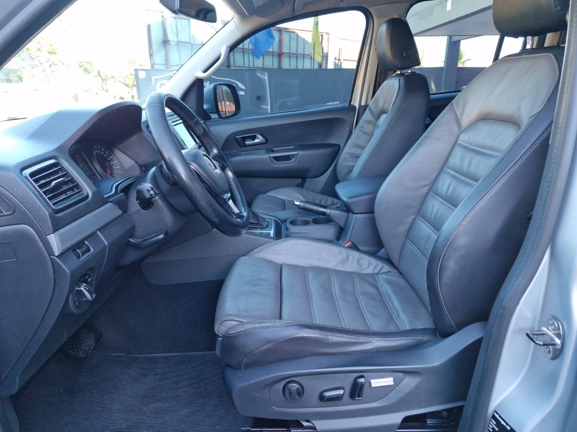 VOLKSWAGEN AMAROK