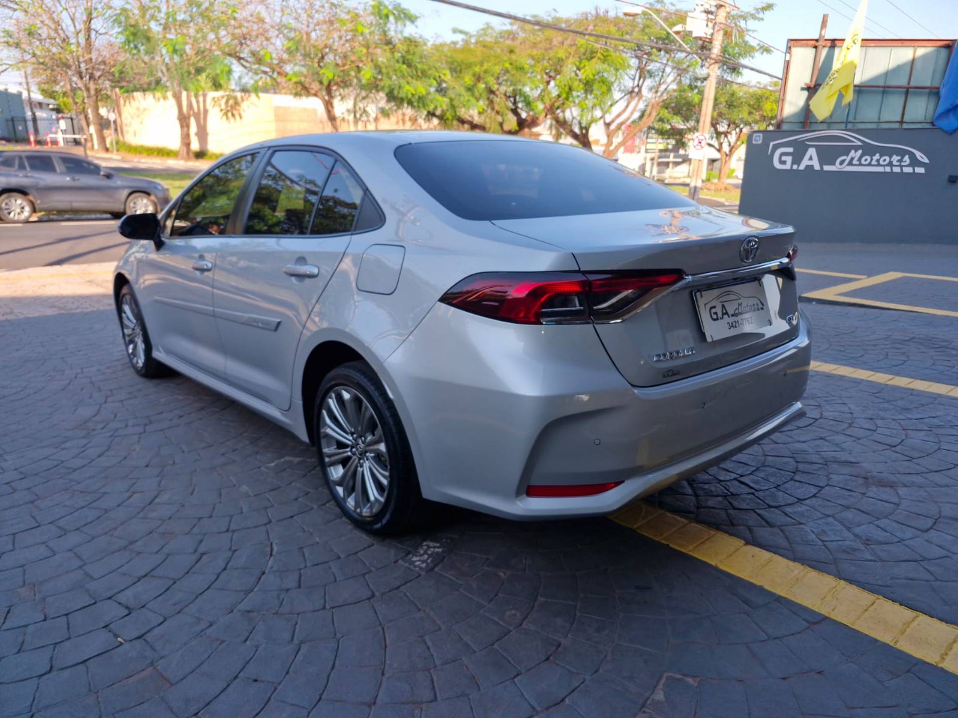 TOYOTA COROLLA