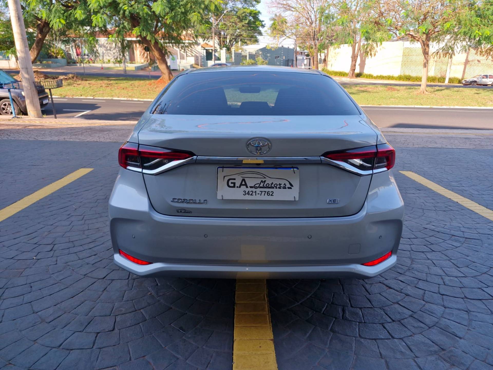 TOYOTA COROLLA