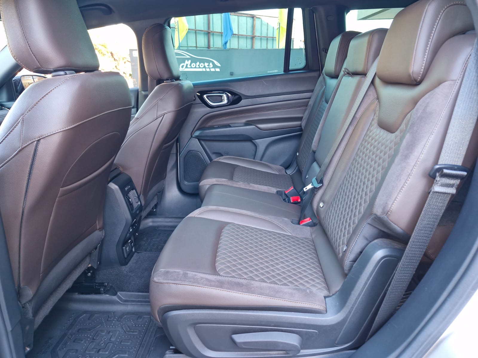 JEEP COMMANDER
