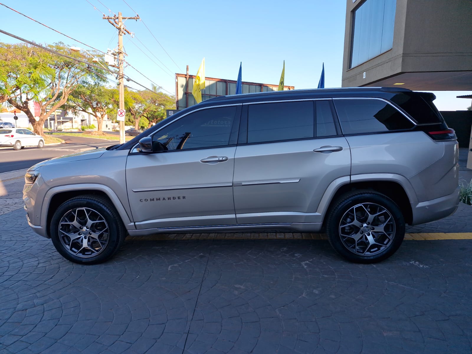 JEEP COMMANDER