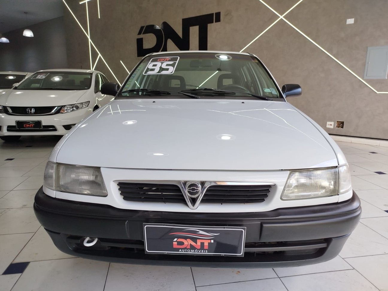 ASTRA 2.0 MPFI GLS 8V