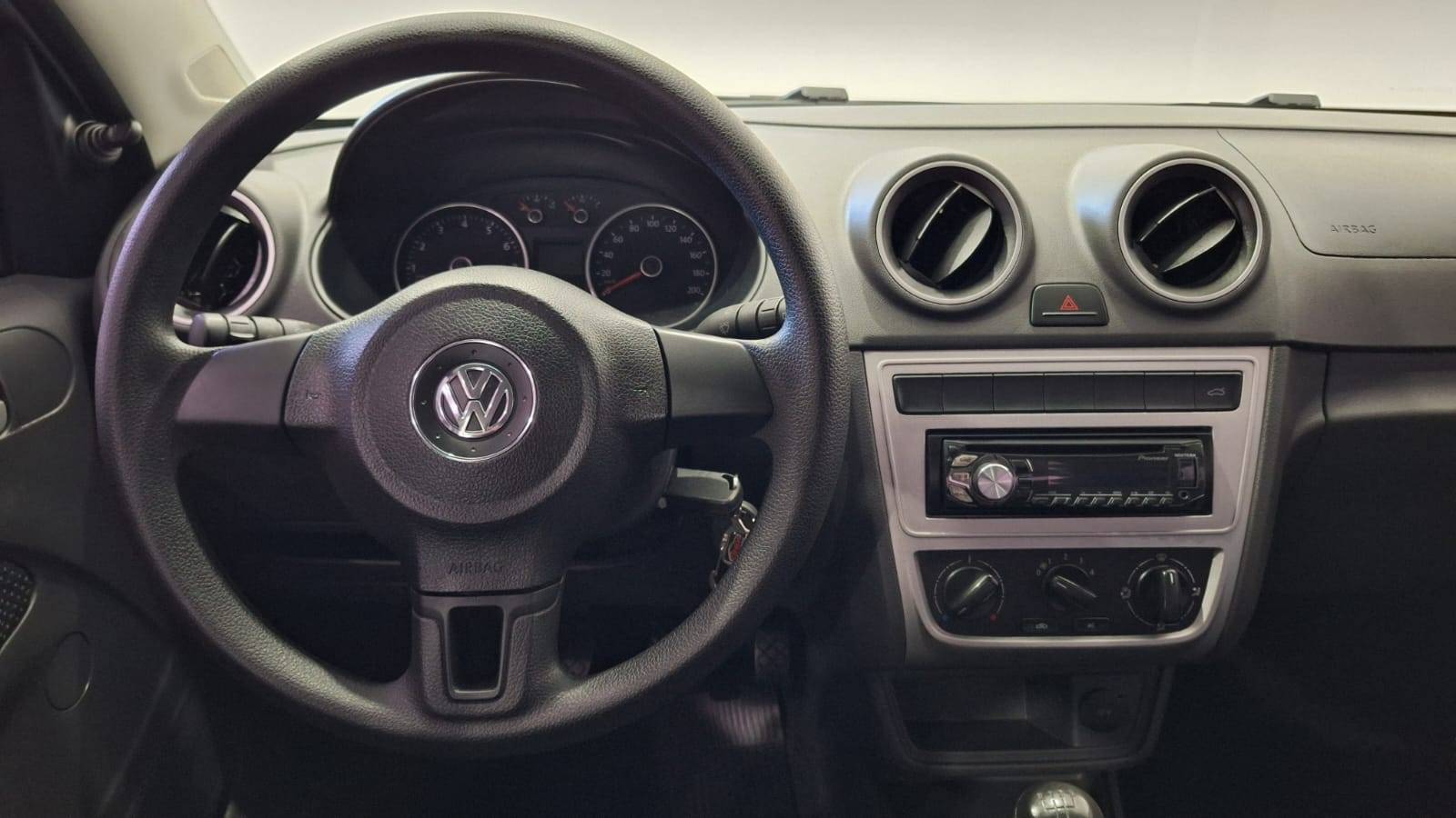 VOLKSWAGEN VOYAGE