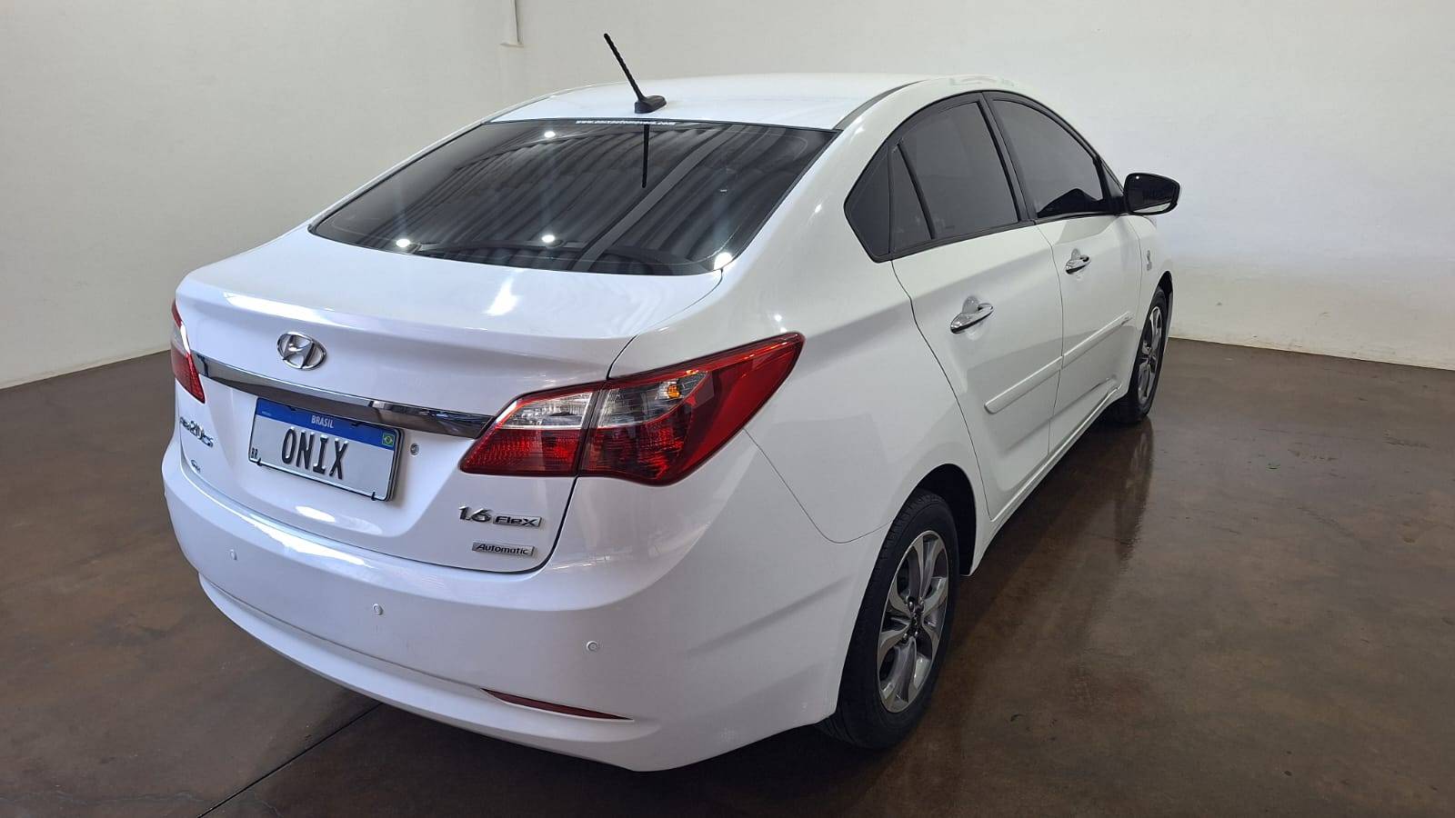 HYUNDAI HB20S