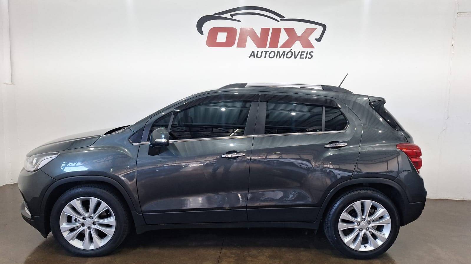 CHEVROLET TRACKER
