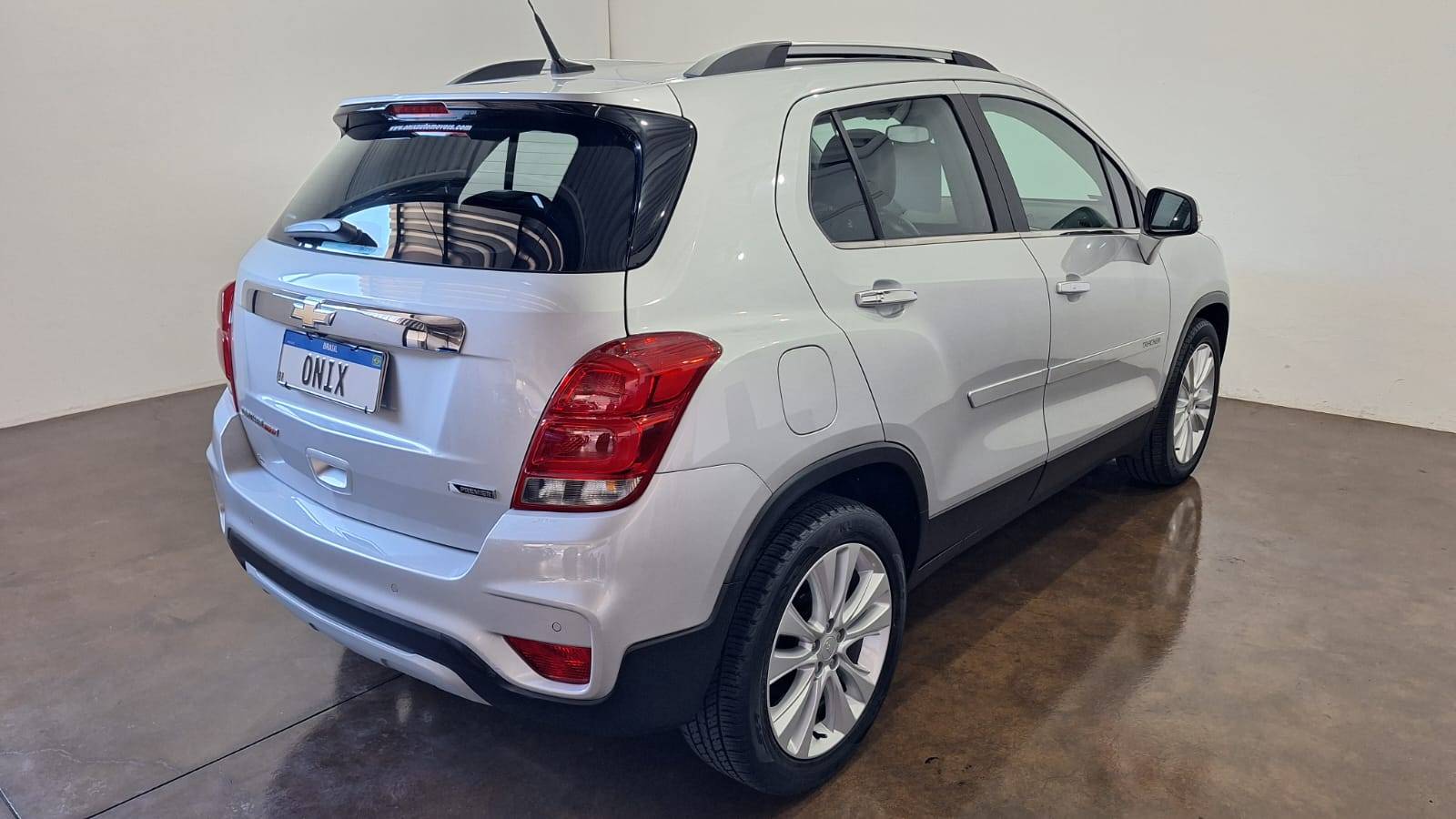 CHEVROLET TRACKER