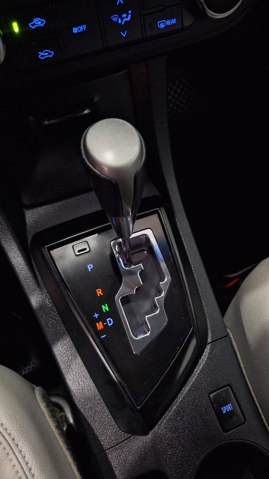 TOYOTA COROLLA