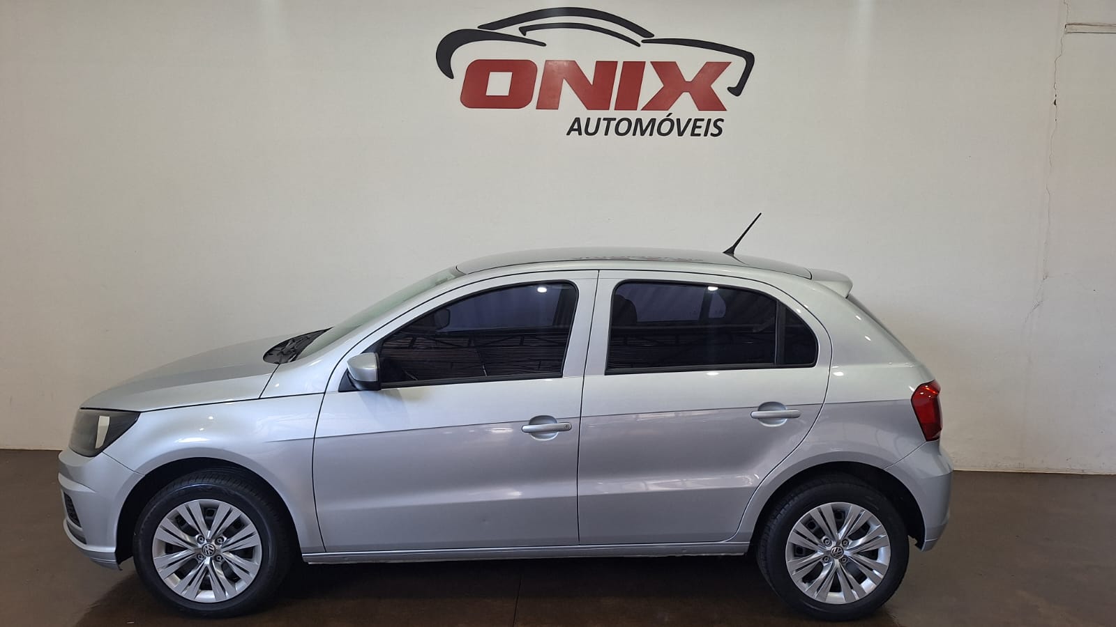 VOLKSWAGEN GOL