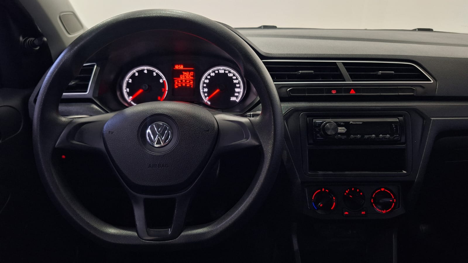VOLKSWAGEN GOL