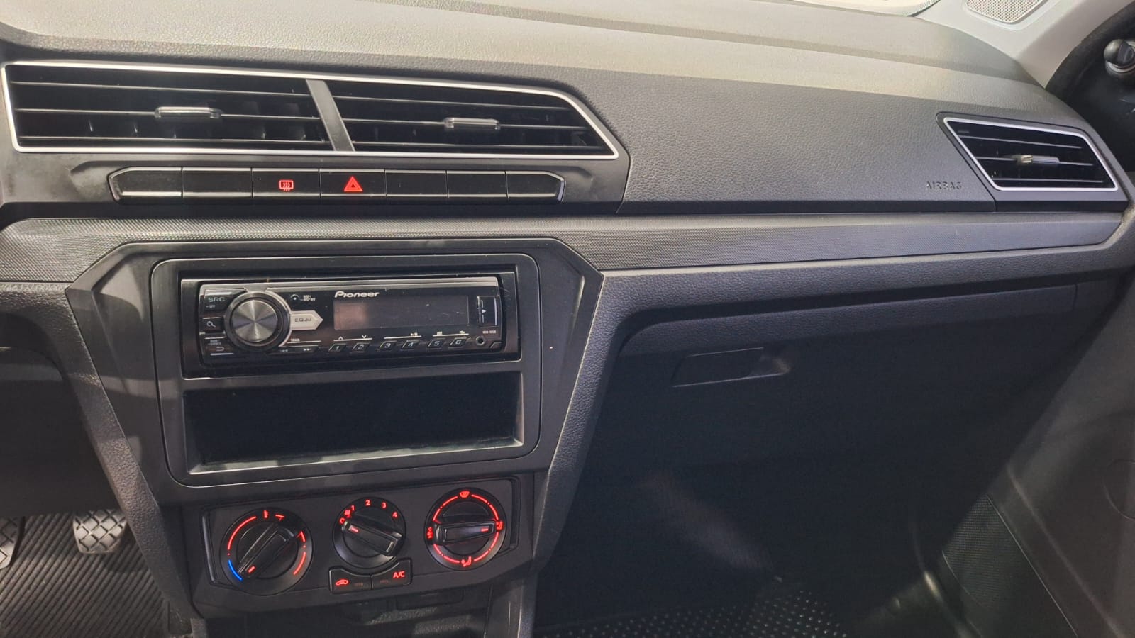 VOLKSWAGEN GOL