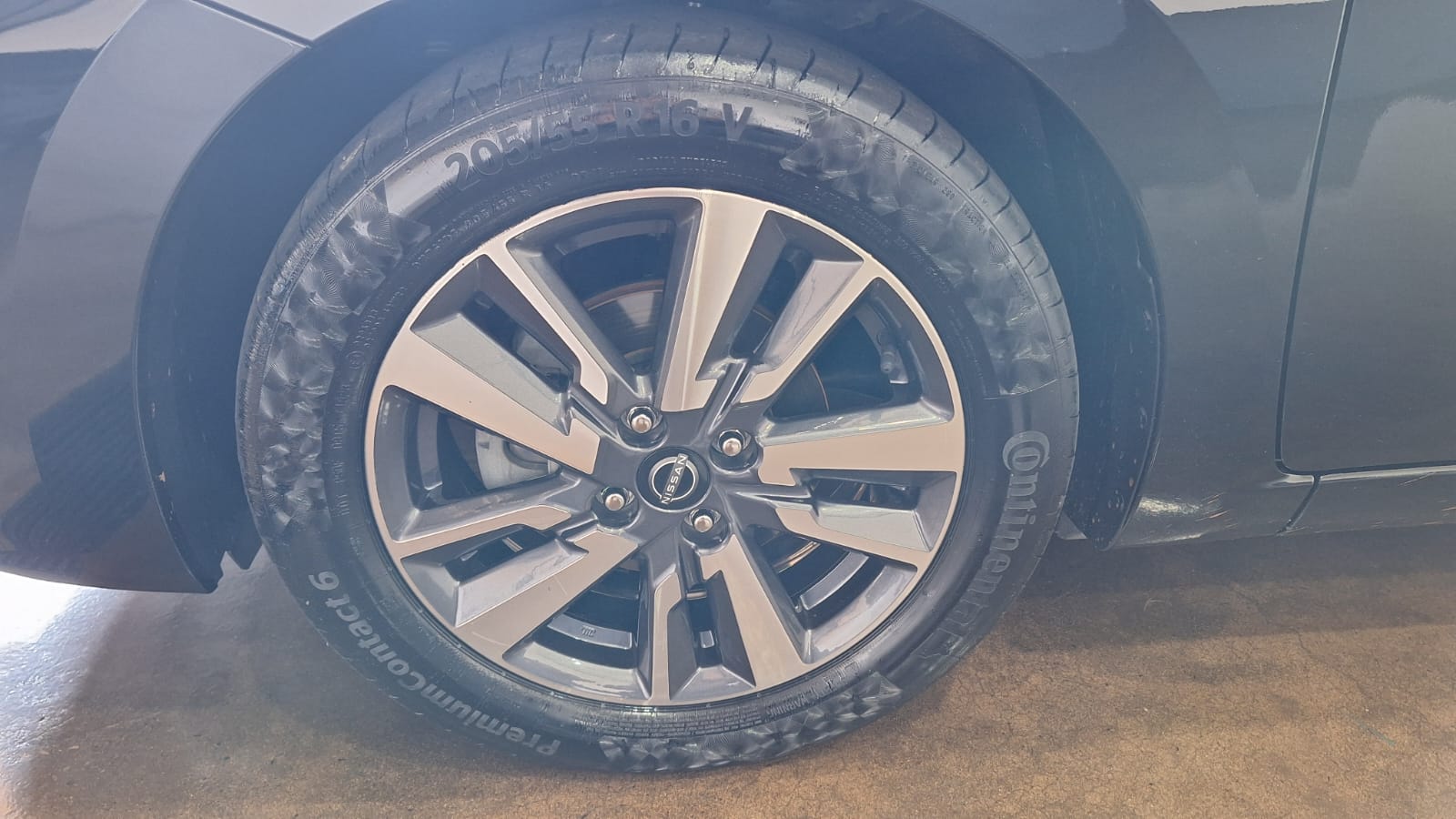 NISSAN VERSA