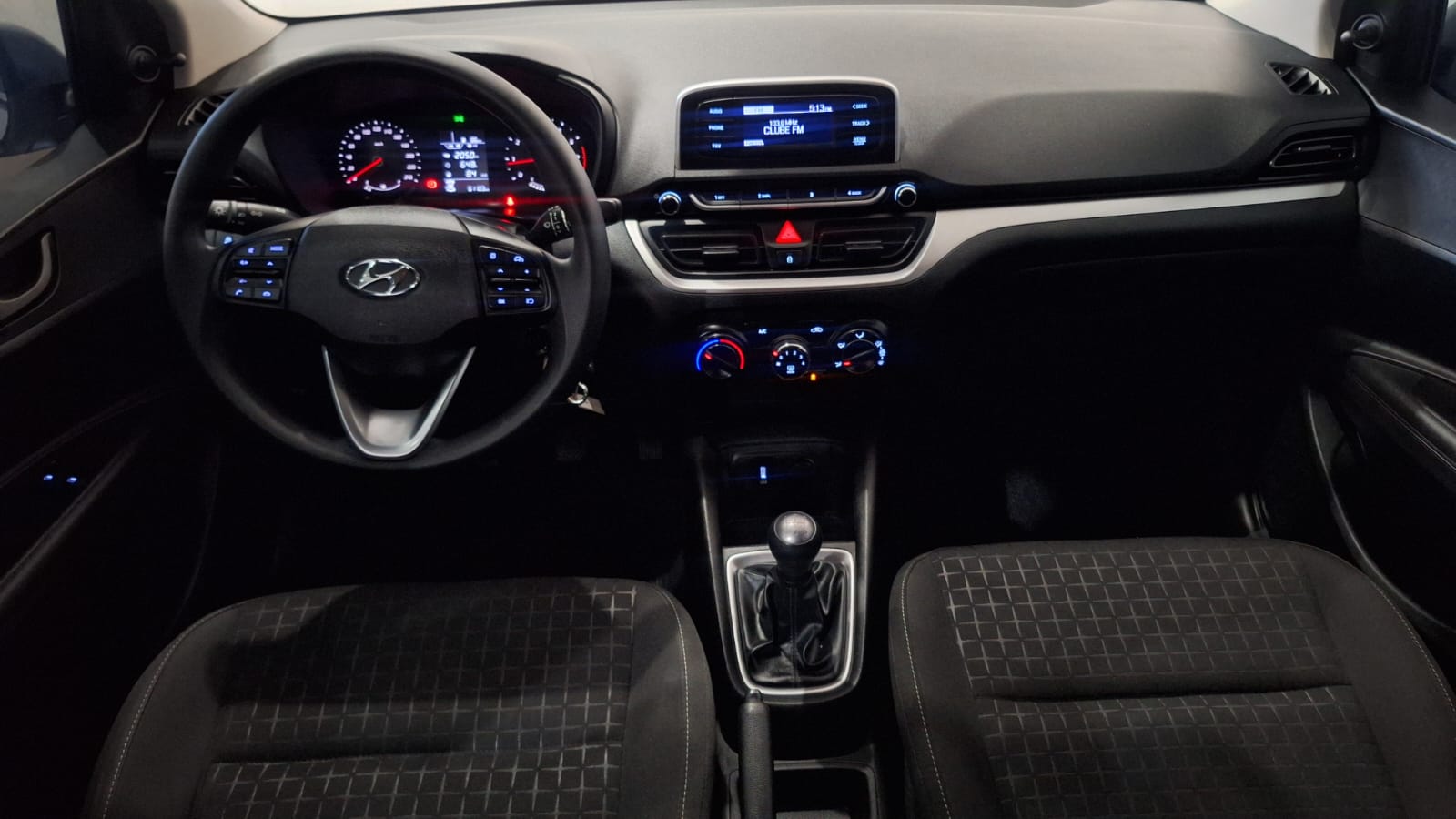 HYUNDAI HB20