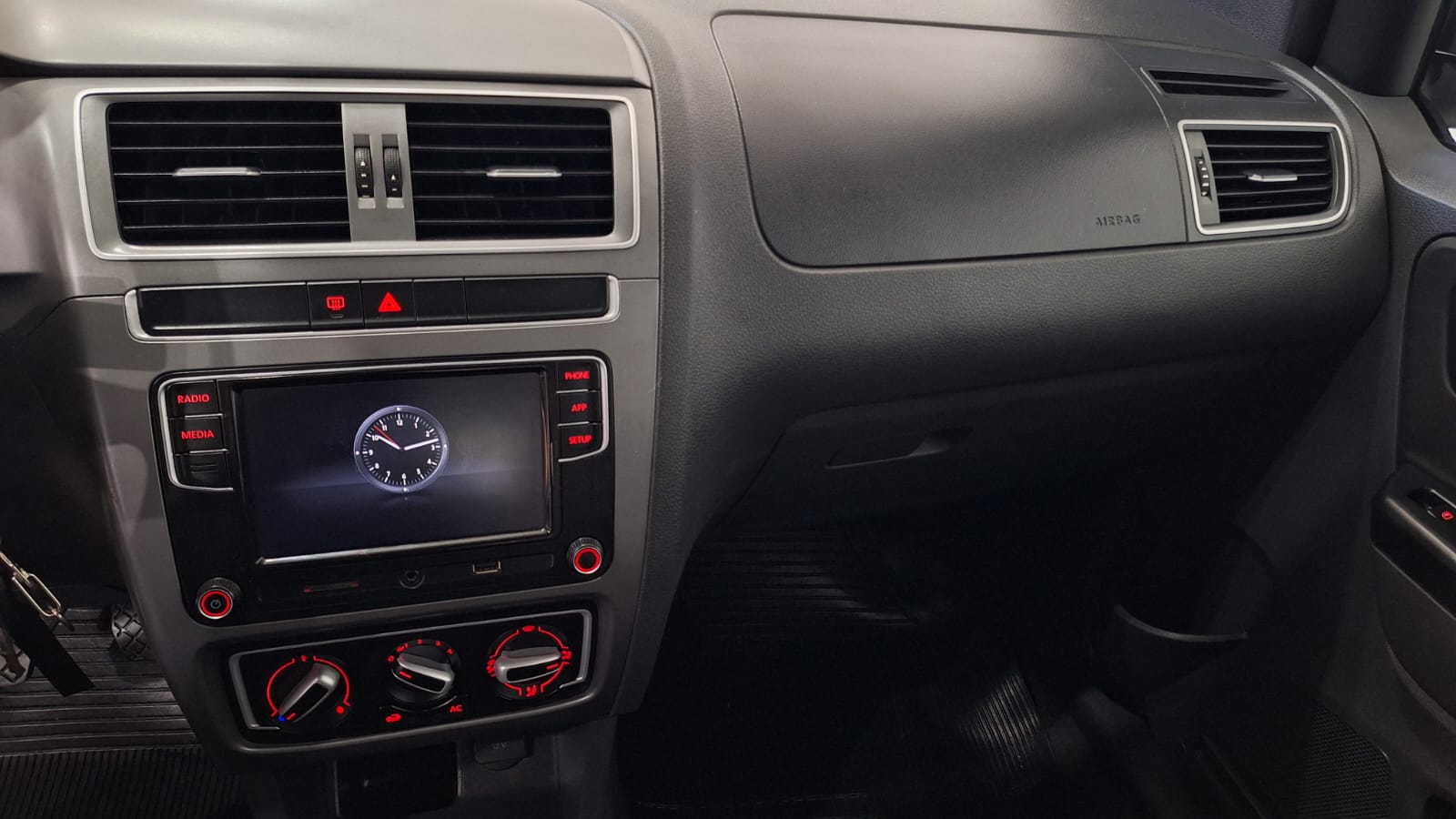VOLKSWAGEN FOX
