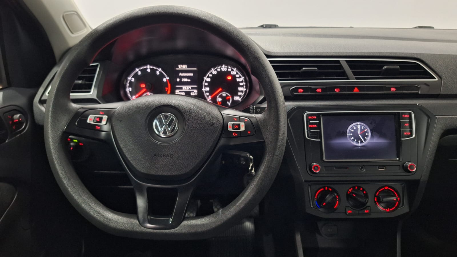 VOLKSWAGEN VOYAGE