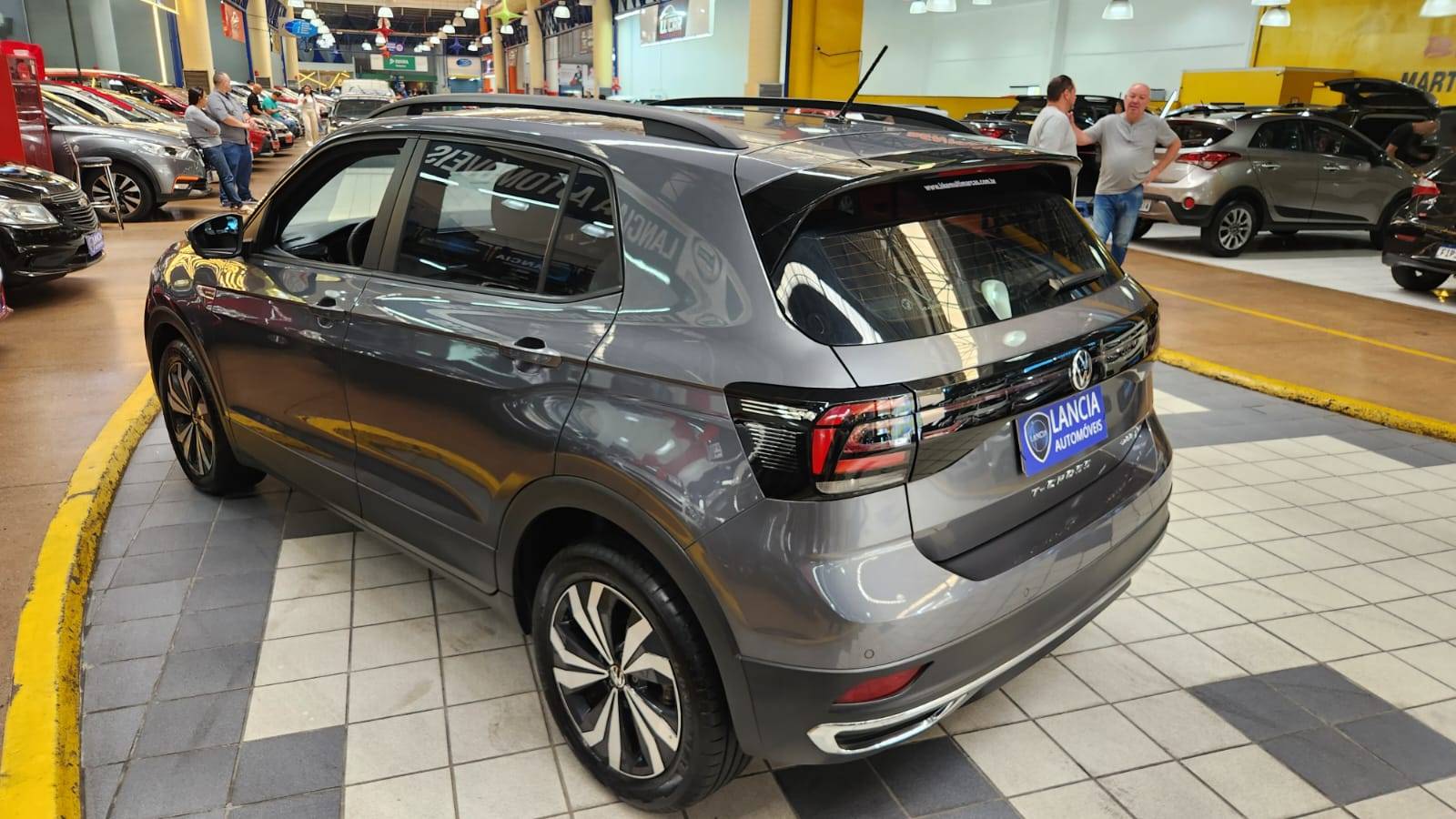 VOLKSWAGEN T-CROSS