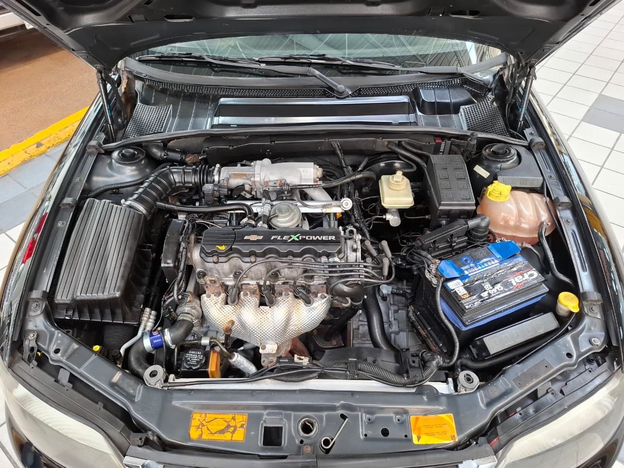 VECTRA 2.2 MPFI GL 8V