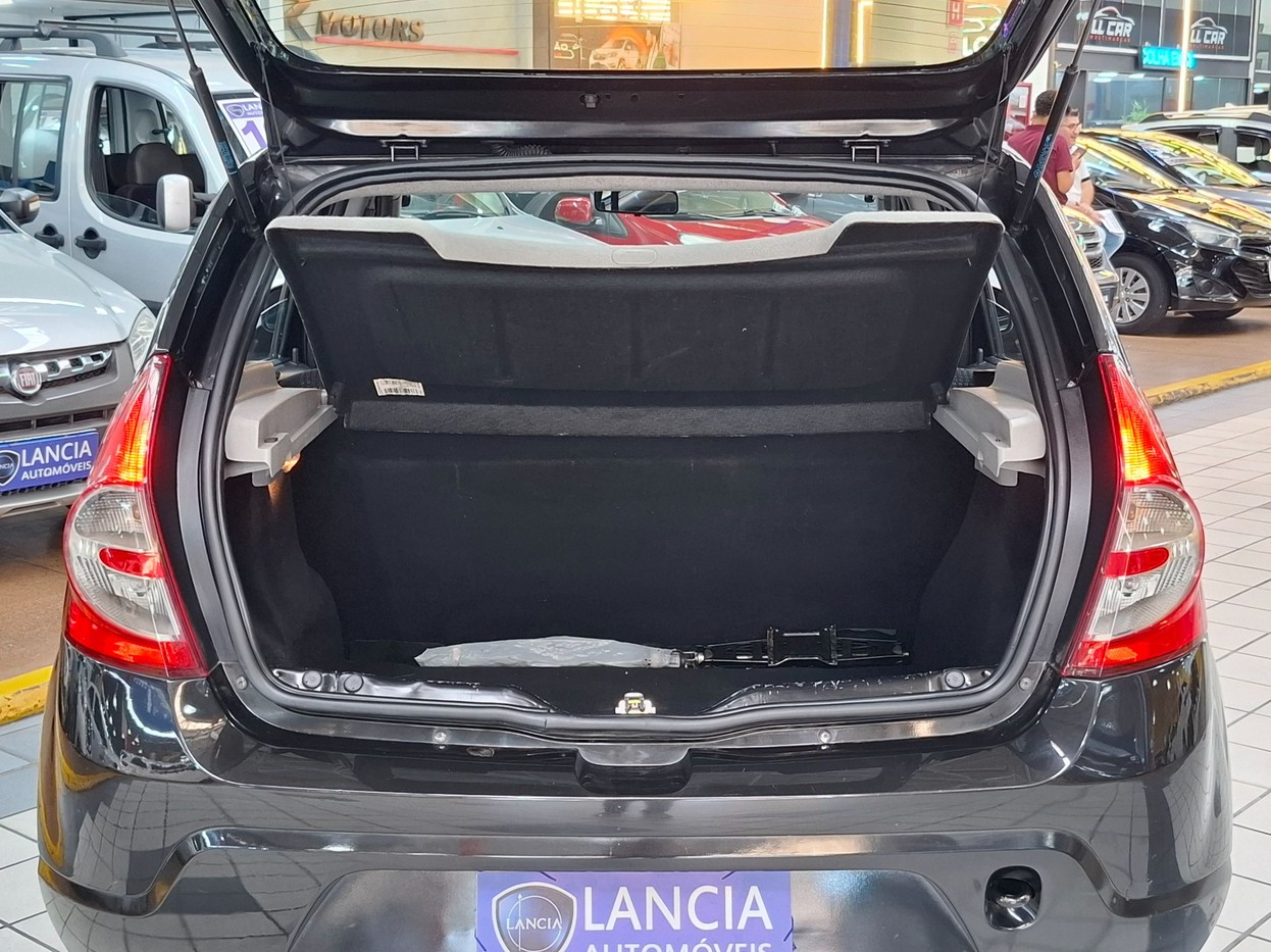 RENAULT SANDERO