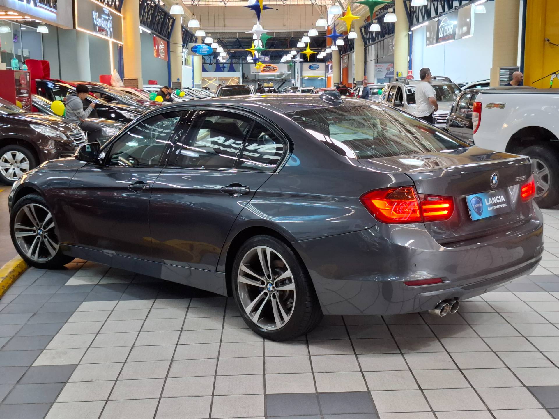 BMW 328i