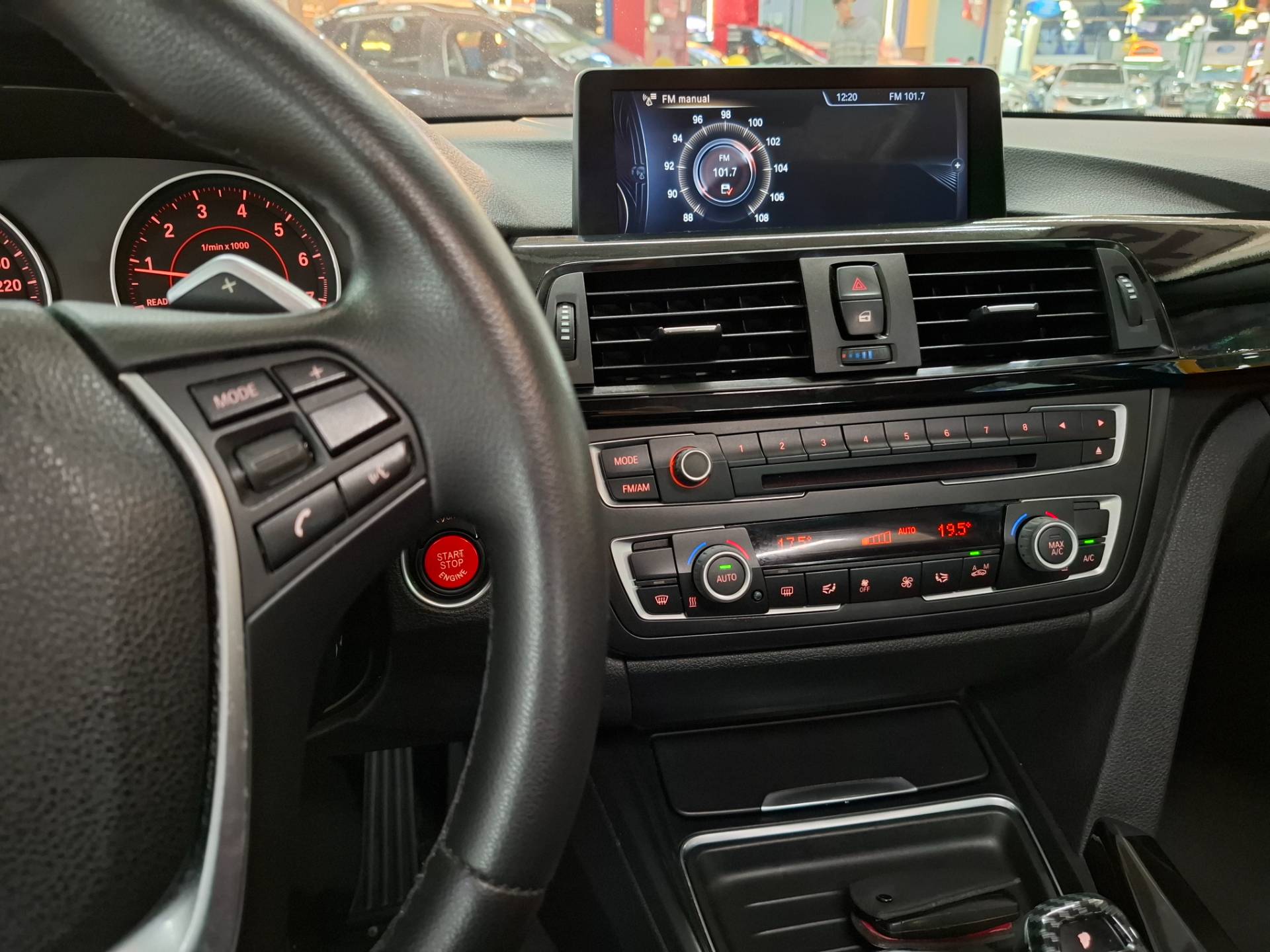 BMW 328i