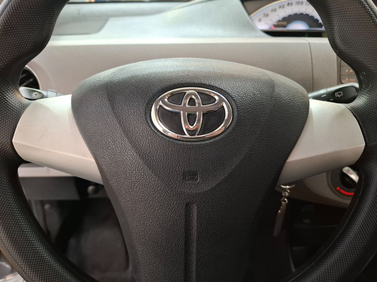 TOYOTA ETIOS
